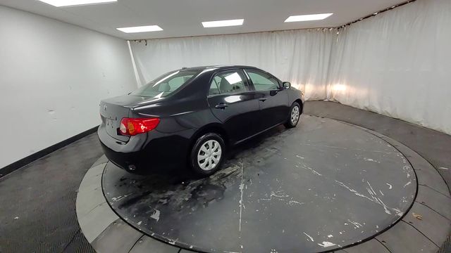 2010 – Toyota – Corolla