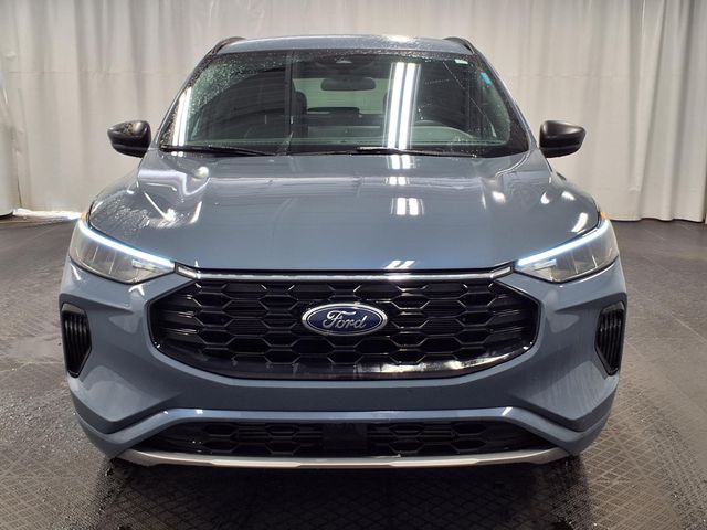 2024 Ford Escape - Image 4
