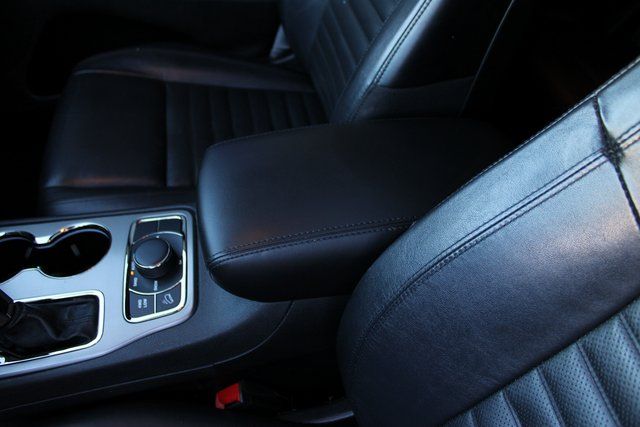 Used 2021 White Jeep Limited X image 26