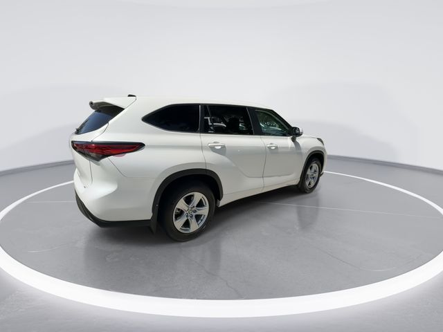 2024 Toyota Highlander - $33,998