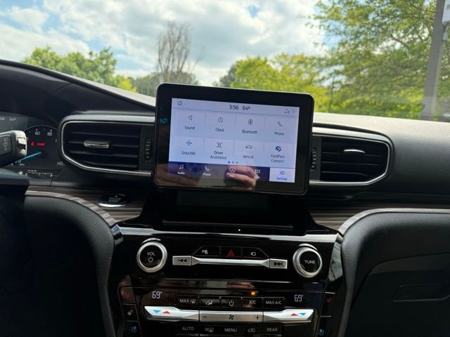 2021 Ford Explorer Limited photo