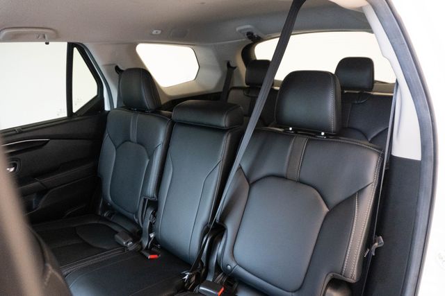 Used 2025 Honda Pilot SUV