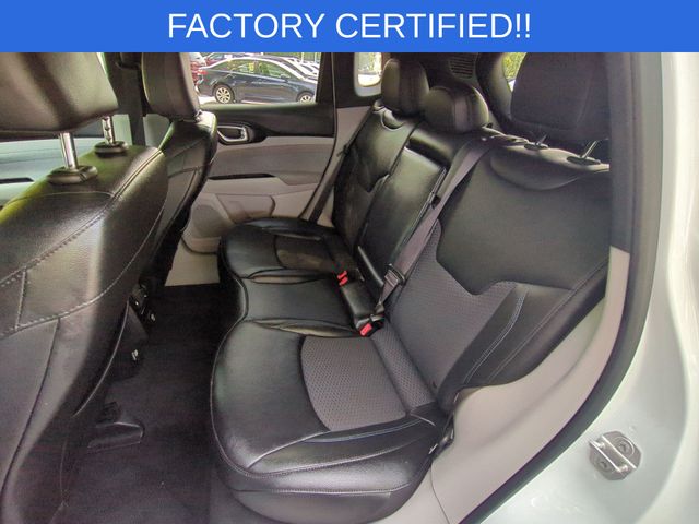 Used 2024 White Jeep Latitude image 30