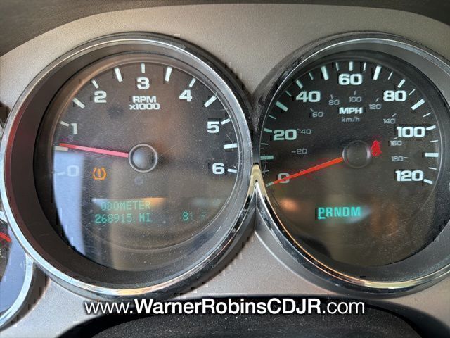 Used 2010 White GMC SLE image 10