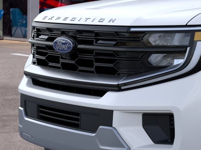 New 2026 White Ford Platinum image 17
