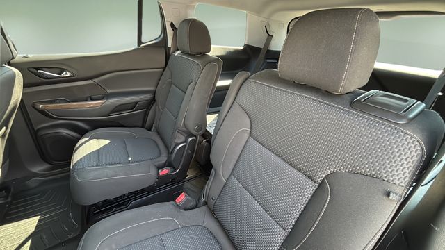 Used 2023 Silver GMC SLE image 18