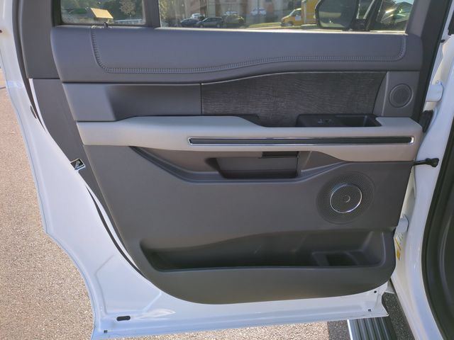 Used 2021 White Ford Limited image 29