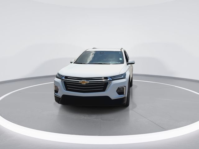 Used 2022 White Chevrolet LT image 3