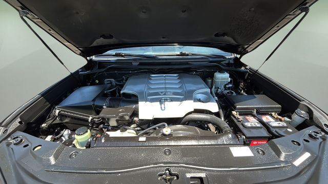 Used 2017 Black Toyota Base image 33