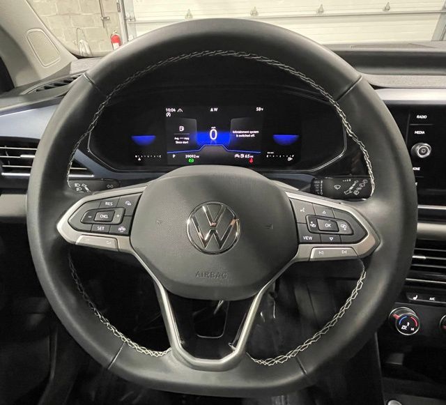 2022 Volkswagen Taos 1.5T SE photo
