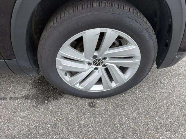 VolkswagenAtlas Cross Sport26