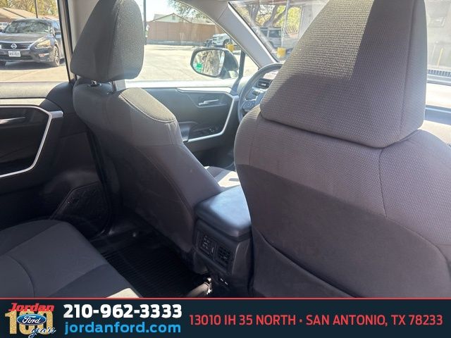 Used Car 2021 Toyota Rav4  Xle For Sale Under $25,000 In San Antonio, Texas