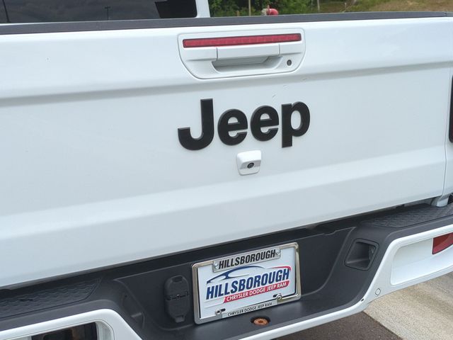 Used 2021 White Jeep Overland image 22
