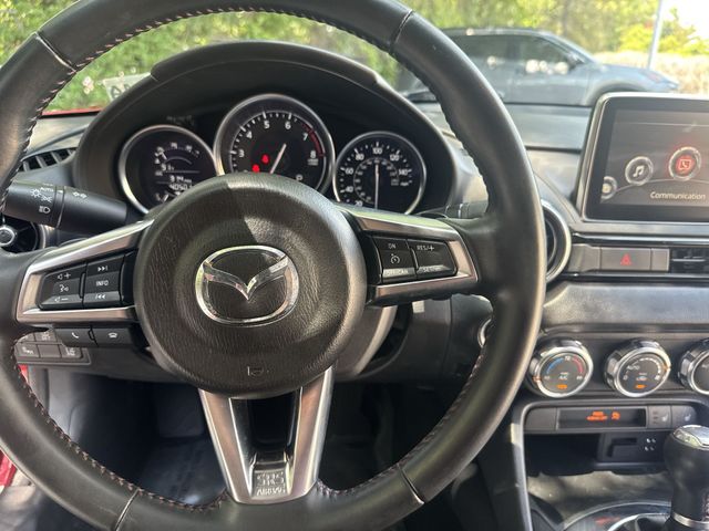 Used 2016 Red Mazda Grand Touring image 15