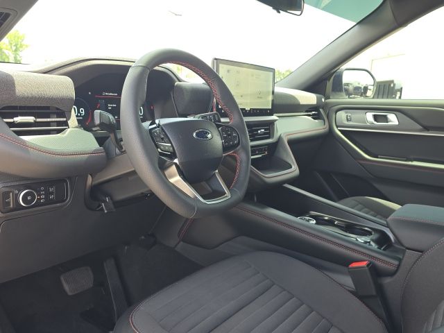 2026 Ford Explorer ST-Line:L168199A