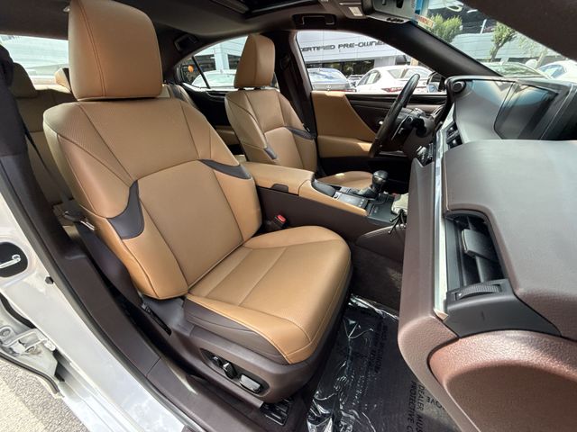 2021 Lexus ES - $33,498