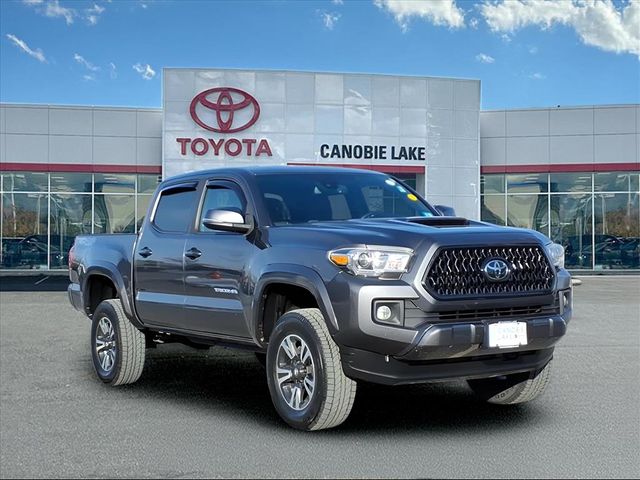 2019 Toyota Tacoma TRD Sport's photo