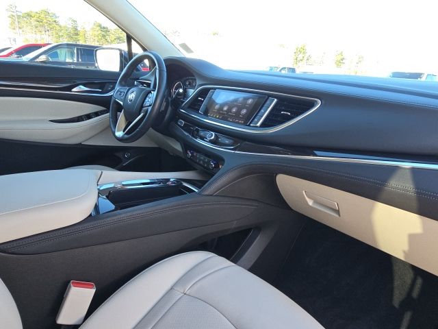 2023 Buick Enclave Essence:C02531