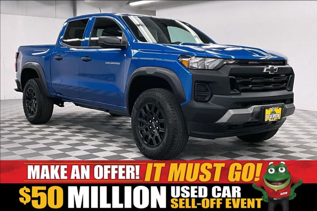 Glacier Blue Metallic 2024 Chevrolet Colorado Pickup Truck Four-Wheel Drive 8-Speed Automatic
