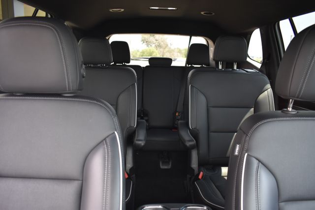 Used 2025 Buick Enclave SUV