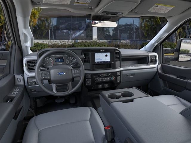2025 Ford F-350SD XL photo