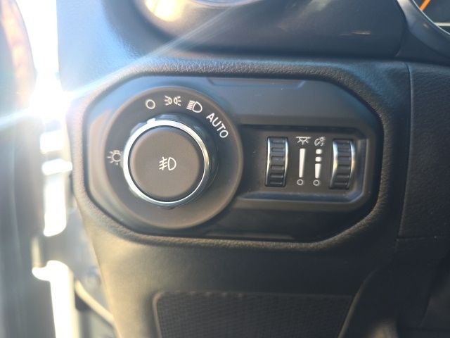 2022 Jeep Wrangler Unlimited Sahara Altitude - Sting-Gray Clearcoat exterior view 15