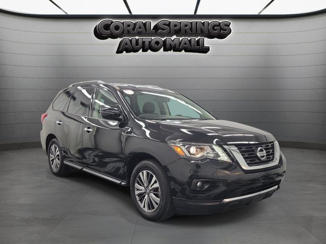 2019 Nissan Pathfinder SV