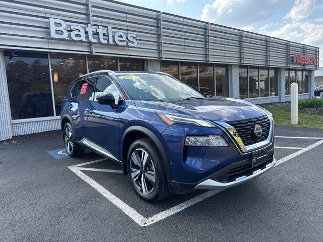 Caspian Blue Metallic/Super Black 2023 Nissan Rogue Platinum AWD SUV / Crossover All-Wheel Drive Continuously Variable Transmission
