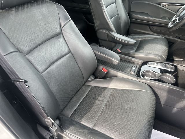 Used 2019  Honda Touring image 28