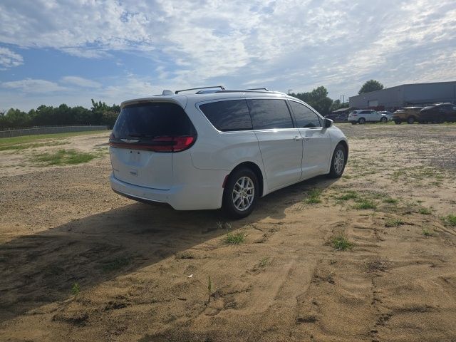 Used 2021 White Chrysler Touring L image 9