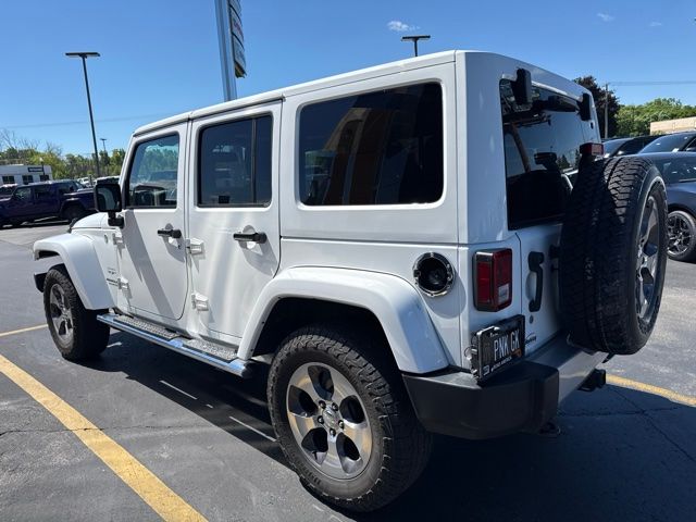 Used 2017 Bright White Clearcoat Jeep Unlimited Sahara image 4