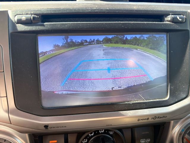 Used 2018 Red Toyota SR5 image 19