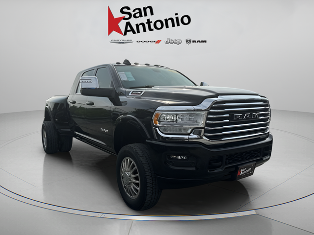 Diamond Black Crystal Pearlcoat 2024 RAM 3500 Pickup Truck Four-Wheel Drive 8-Speed Automatic
