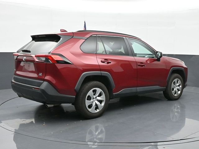 2021 Toyota RAV4 LE 7