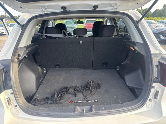 Used 2019 Pearl White Mitsubishi 2.0 ES image 12