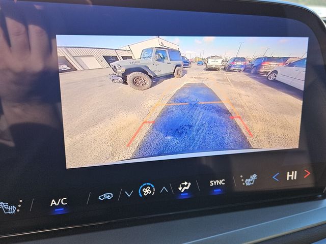 2025 Chevrolet Traverse FWD LT