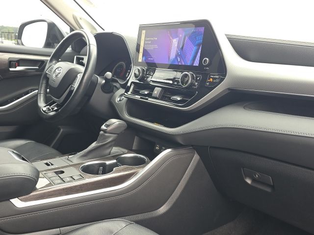 2023 Toyota Highlander Platinum:169299A