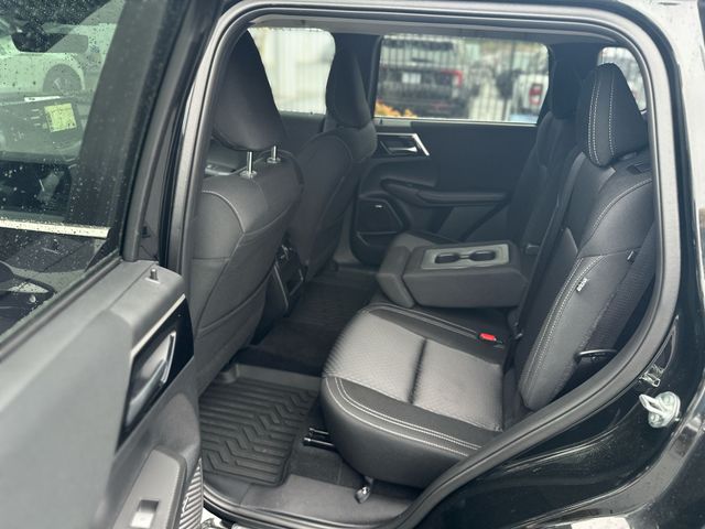 Used 2025  Mitsubishi ES image 23