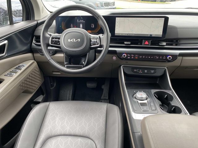 Used 2026 Kia Carnival Hybrid Van