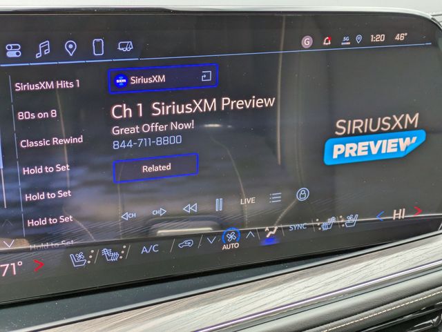 2025 Chevrolet Suburban Premier photo