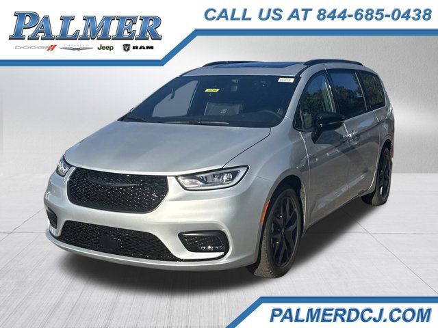 Silver Mist Clearcoat 2026 Chrysler Pacifica Minivan Front-Wheel Drive 9-Speed Automatic