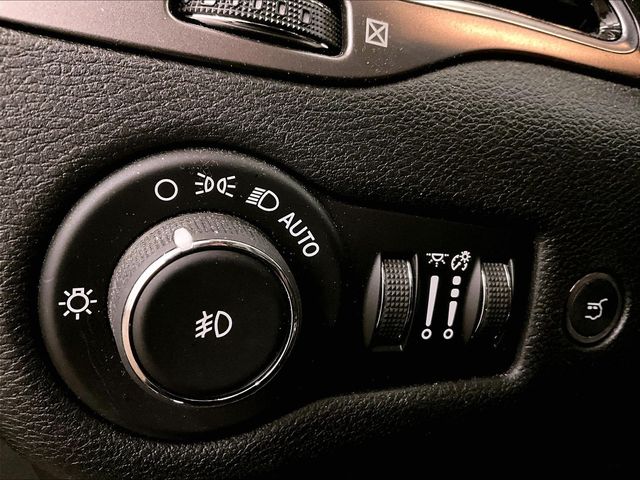 2019 Jeep Cherokee Limited Blue at Bob Ruth Ford