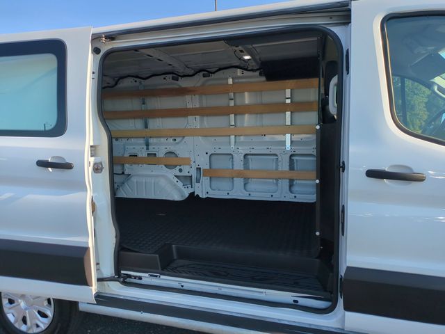 Used 2025 White Ford Base image 27