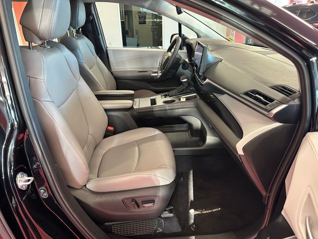 Used 2026 Toyota Sienna Van