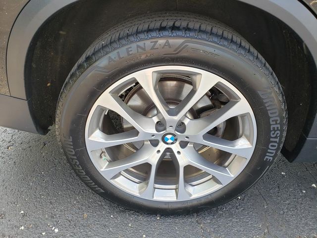 Used 2024 Black BMW xDrive40i image 27