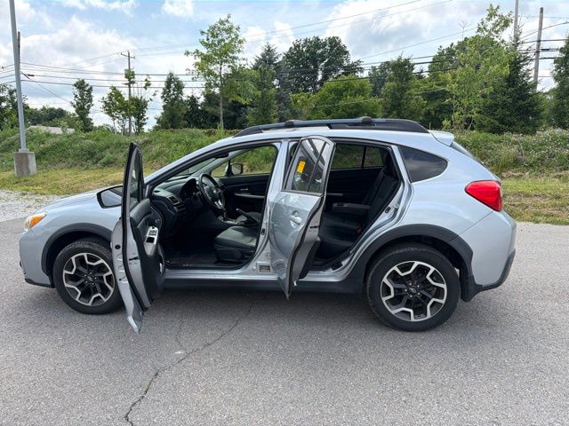 2016 Subaru Crosstrek 2.0i Limited Silver at Rafferty Subaru