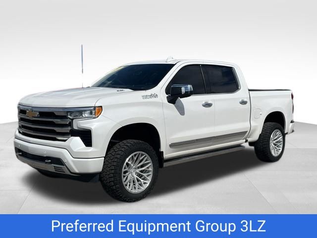 White (Iridescent Pearl Tricoat) 2024 Chevrolet Silverado 1500 Pickup Truck Four-Wheel Drive Automatic