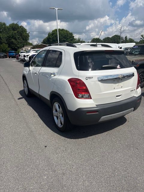 Used 2015 White Chevrolet LTZ image 8