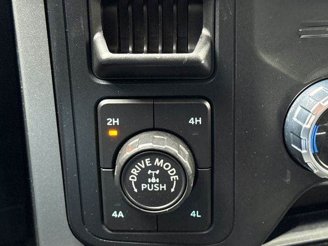 Used 2022 Red Ford Lariat image 25