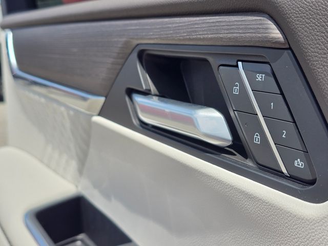 2024 GMC Acadia Denali:168119A